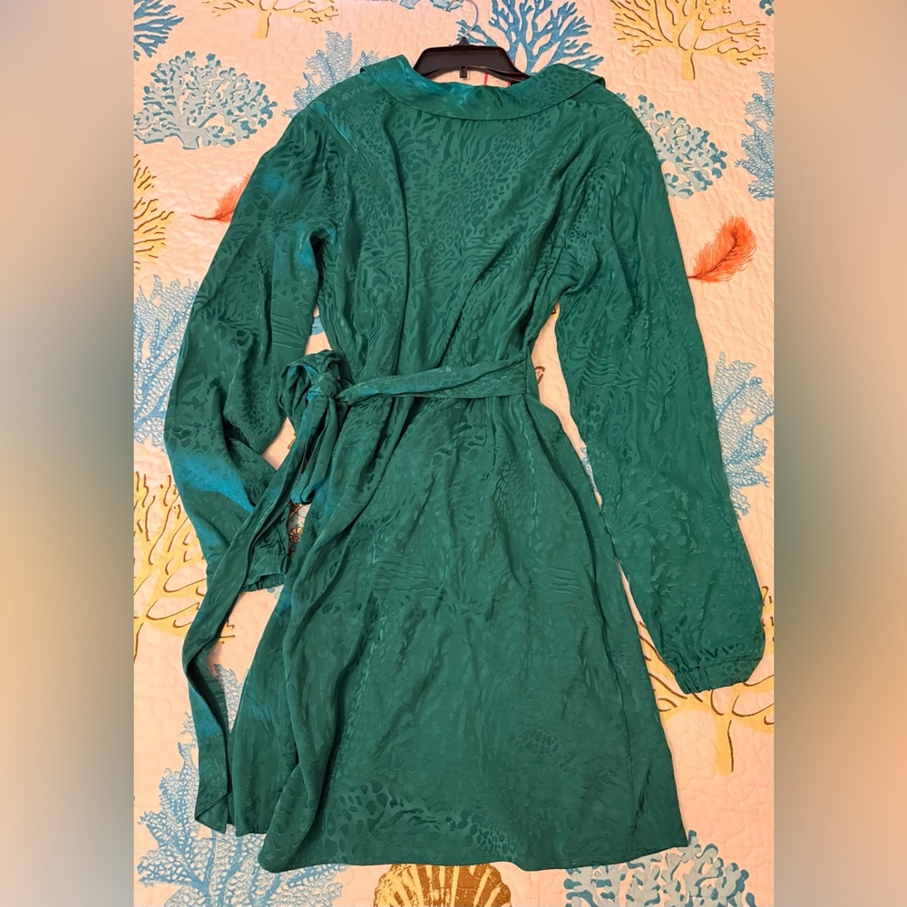 Lilly Pulitzer NICOLINA LONG SLEEVE WRAP DRESS
NWT - Picture 8 of 13